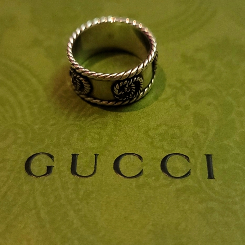 Gucci women's ring